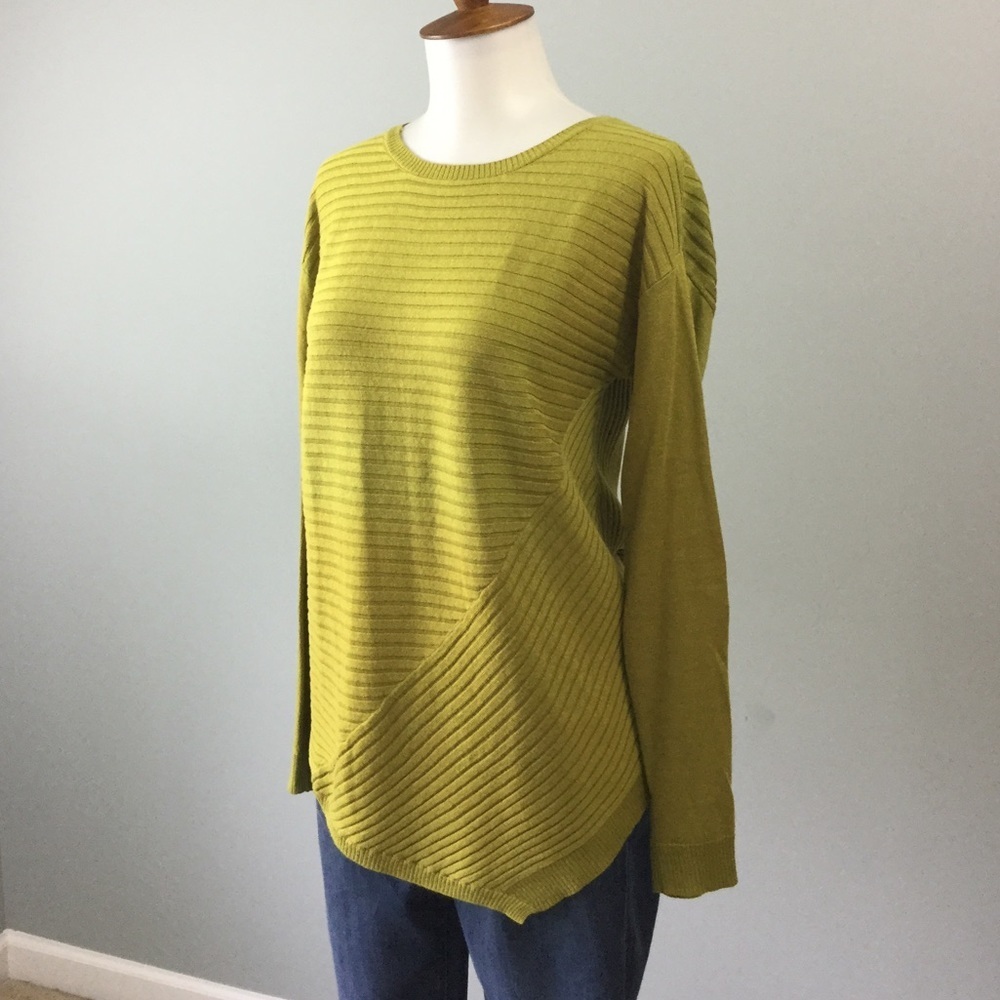 Elliott Lauren Lime Green Ribbed Sweater with Asymmetrical Hem